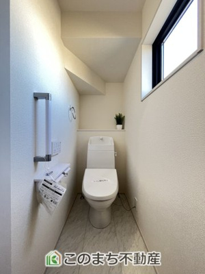 【トイレ】 | LievleGarden.S古河下辺見第7　 | 同社施工物件写真。※建具やフローリング、その他仕様が異なる場合がございます。