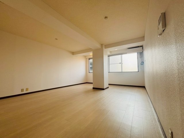 【居間・リビング】 | 九ベアTOWN1 | 即日案内可能です♪現地待ち合わせOK！どの物件でも当社でお得にご案内できますのでまとめて内覧ください♪