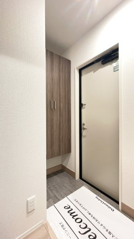 フィオーレガーデン北田宮　Ｃの玄関