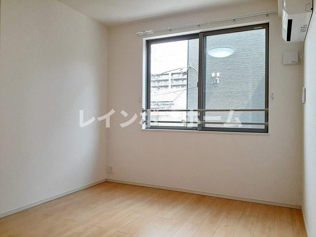 鶴ヶ島市若葉２丁目のアパートの寝室