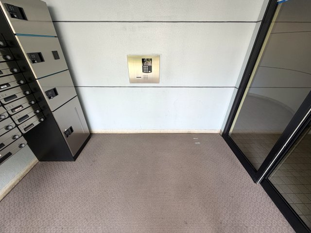 角部屋にして高光量！！１階なのにこのスペックは吉！！ペットも飼えて１ＬＤＫとしても利用しやすく、かと言って狭さ感じないグランドなメゾンの『グランドメゾン保土ケ谷』リフォーム