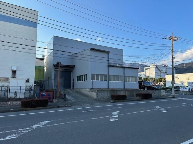 秦野　貸倉庫貸工場
