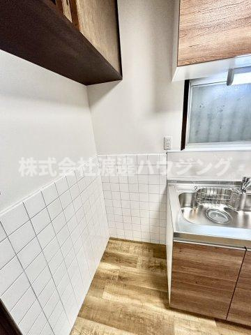 大東市大野1丁目テラスハウスのキッチン|冷蔵庫設置スペース