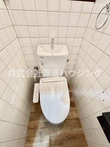 大東市大野1丁目テラスハウスのトイレ