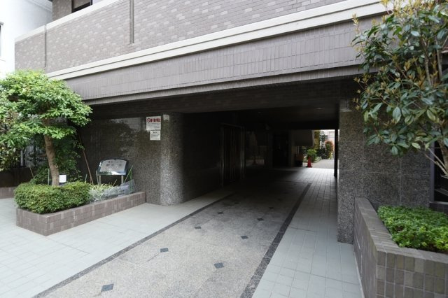 菱和パレス御茶ノ水湯島天神町のエントランス|菱和パレス御茶ノ水湯島天神町