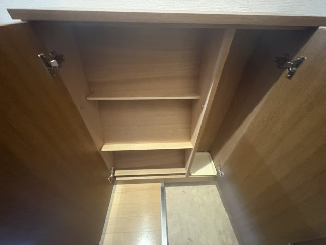 シーナリ江坂の収納