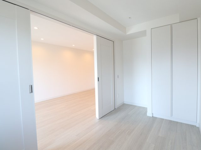 グランドメゾン新梅田タワー THE CLUB RESIDENCEの収納|クローゼット