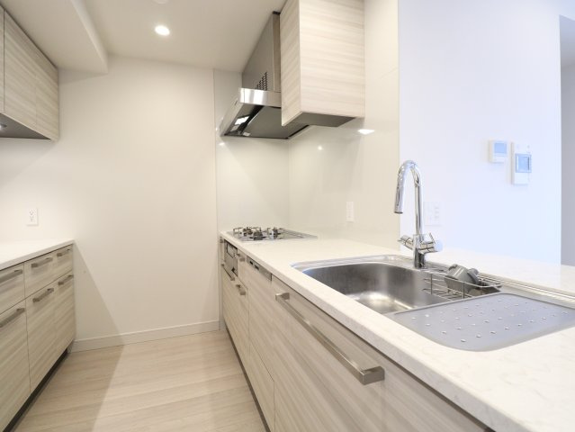 グランドメゾン新梅田タワー THE CLUB RESIDENCEのキッチン|キッチン