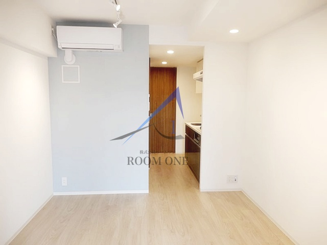 ZOOM高田馬場WEST の居間・リビング|洋室のお部屋です。