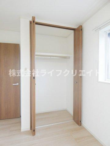 サンライズ万願寺の駐車場