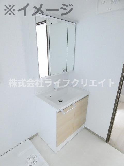 サンライズ万願寺の独立洗面台