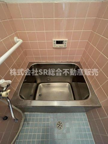 若江東町1丁目中古戸建の浴室|お風呂で日々の疲れを落としましょう