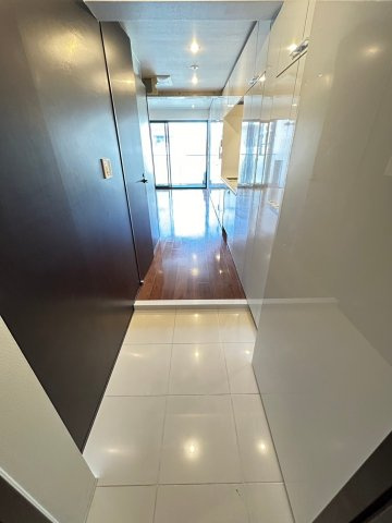 カスタリア目黒長者丸の玄関