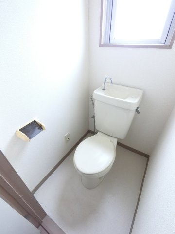 富士マンション若宮 6978816343のトイレ