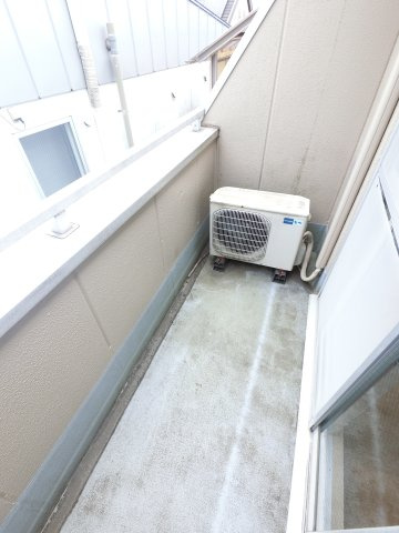 富士マンション若宮 6978816343のバルコニー