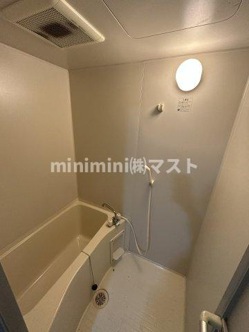大阪市西区南堀江４丁目の賃貸マンションの浴室