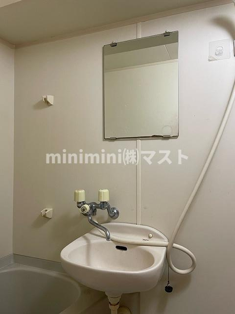 大阪市中央区松屋町住吉の賃貸マンションの洗面所