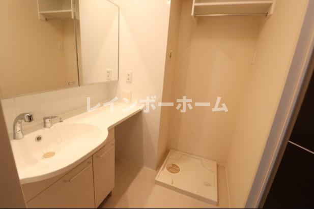 アグスターの独立洗面台
