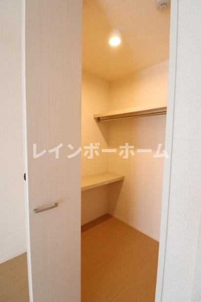 アグスターの収納