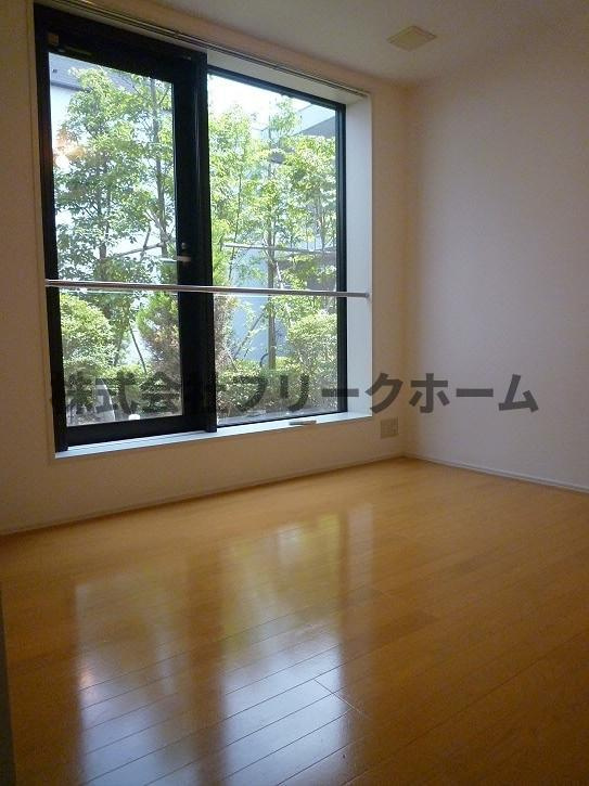 武蔵野市吉祥寺南町３丁目の賃貸マンションの居間・リビング|別号室参考写真になります。