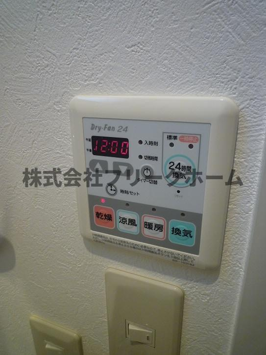 武蔵野市吉祥寺南町３丁目の賃貸マンションのバルコニー