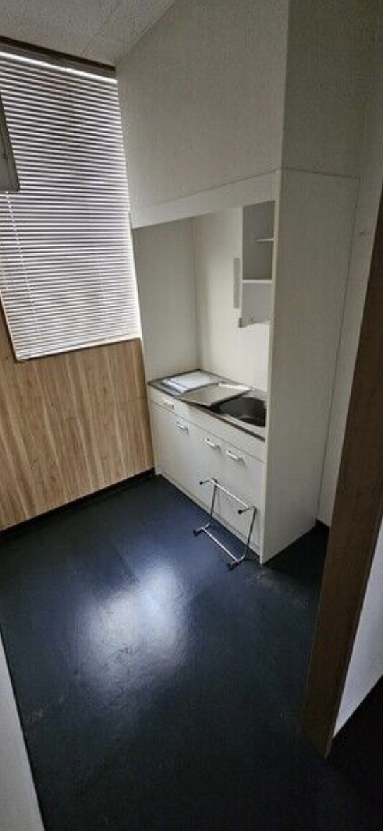 南武庫之荘1丁目　倉庫・事務所の洗面所