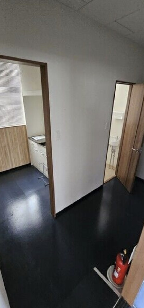 南武庫之荘1丁目　倉庫・事務所の内装