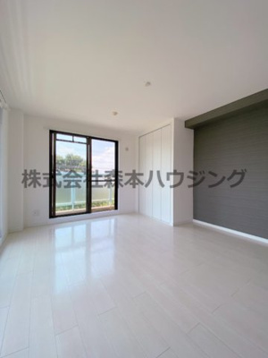 【洋室】 | 　ハミングハイツ | 使い勝手のいい洋室です