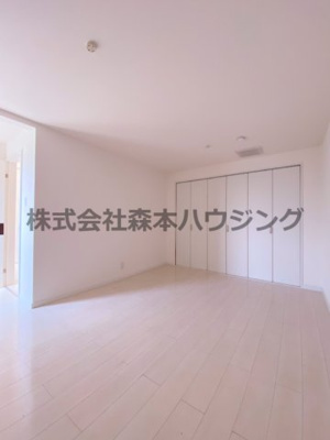 【寝室】 | 　ハミングハイツ | 落ち着いて過ごせるお部屋なので、寝室にいかがでしょうか