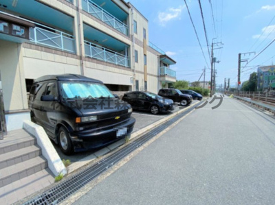 【駐車場】 | 　ハミングハイツ | 車をお持ちの方に嬉しい駐車場付きの物件です