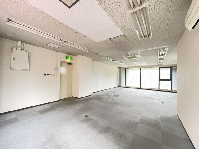 中町武井ビルの寝室