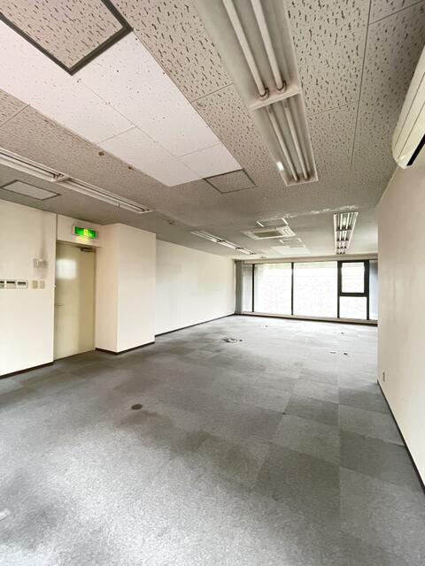 中町武井ビルの寝室