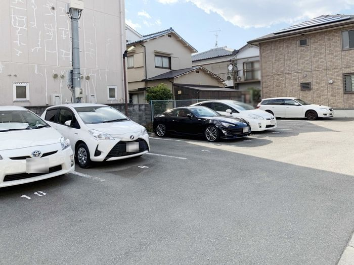 クラインガルテン　Ａ棟の駐車場