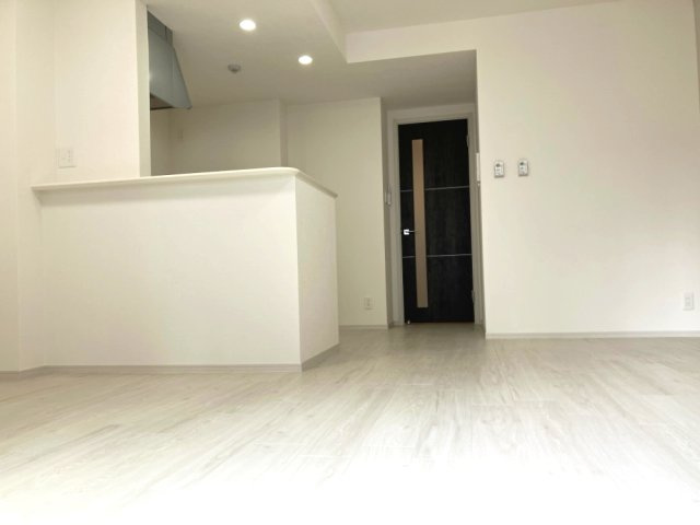 神戸市東灘区深江本町３丁目のアパートの居間・リビング