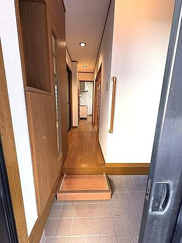 神戸市中央区花隈町の一戸建ての玄関