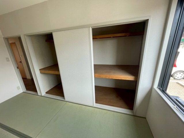 神戸市東灘区住吉山手５丁目のアパートの収納