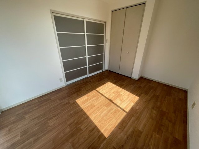 神戸市東灘区住吉山手５丁目のアパートの居間・リビング