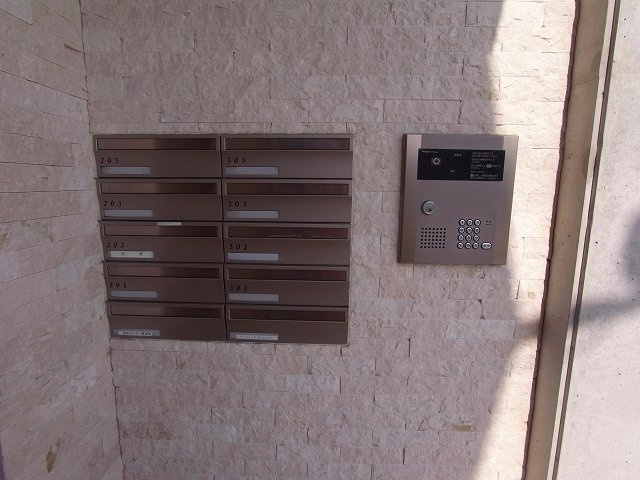 西宮市高木西町の賃貸マンションのセキュリティ