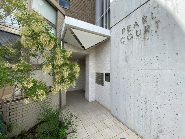 西宮市高木西町の賃貸マンションのエントランス