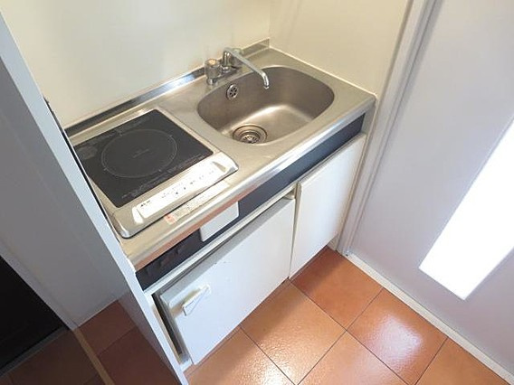 神戸市灘区岩屋北町５丁目の賃貸マンションのキッチン