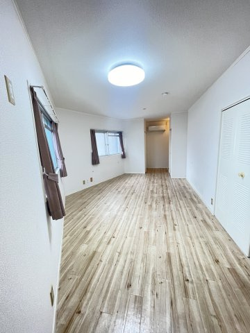 神戸市灘区永手町３丁目の賃貸マンションの居間・リビング