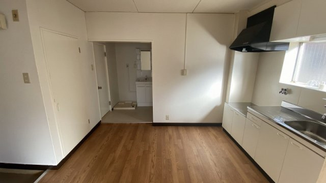 神戸市中央区琴ノ緒町４丁目の賃貸マンションの居間・リビング