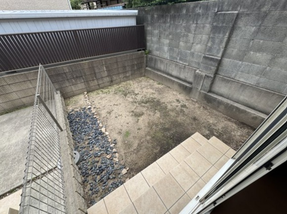 芦屋市松ノ内町の一戸建ての庭
