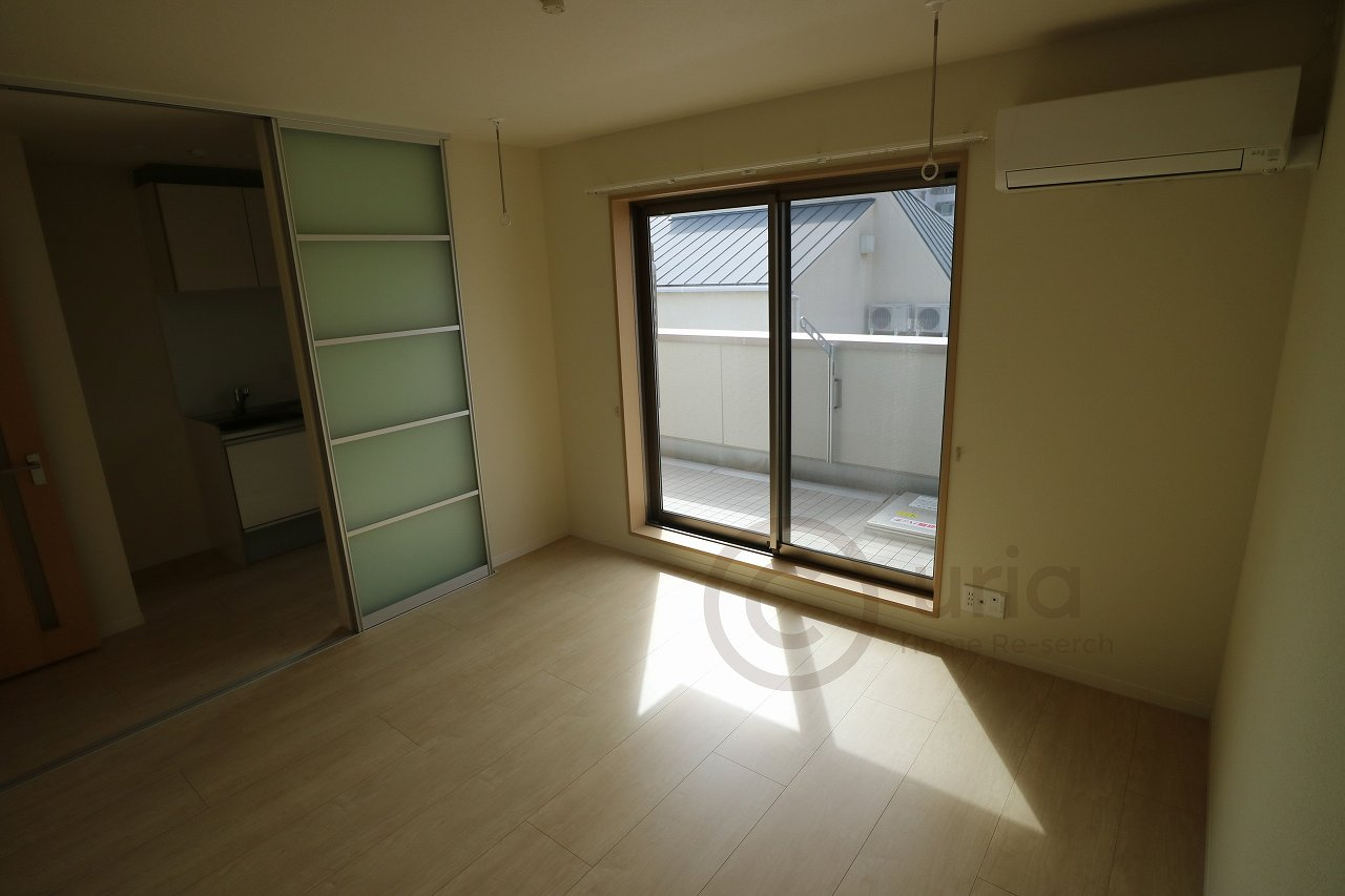 神戸市東灘区田中町３丁目の賃貸マンションの居間・リビング