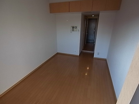 神戸市中央区加納町３丁目の賃貸マンションの居間・リビング