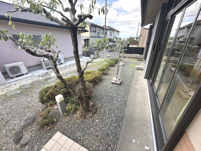 掛川市　二瀬川　中古住宅の駐車場|進入路造成予定