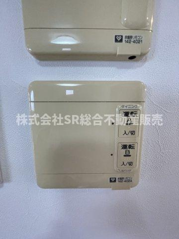 中新開１丁目中古戸建の設備|床暖房付きで寒い時期でも快適です！