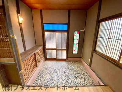 【玄関】 | 雲雀ヶ丘2丁目戸建