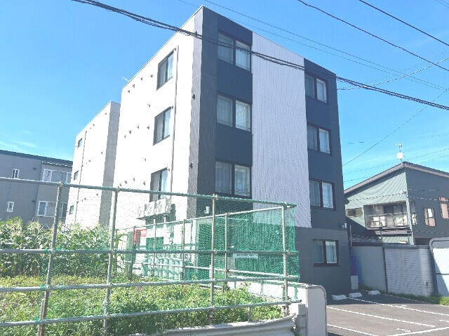 ＧＲＡＮＤ ＢＡＧＬＩＯＮＩ 手稲本町
