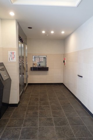 ステージファースト西巣鴨のエントランス
